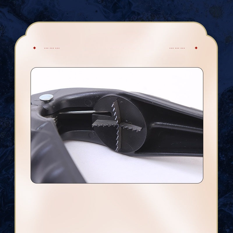 Globetrek° NutCracker 1+1 GRATIS: Enkel Att Använda Hög Kvalitet Ergonomisk Nötknäppare