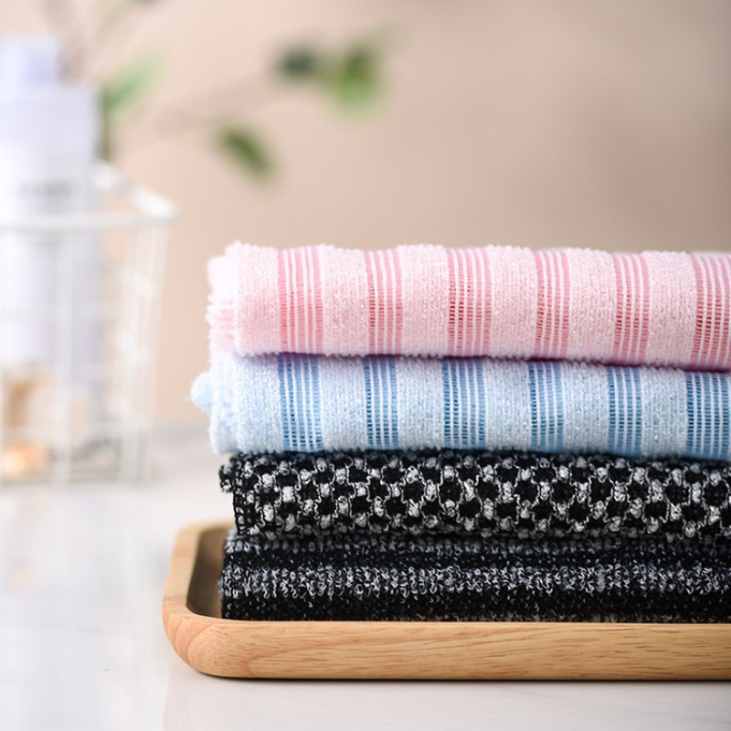 ScrubTowel 1+1 GRATIS - Exfolierande Dusch Skrubba Handduk