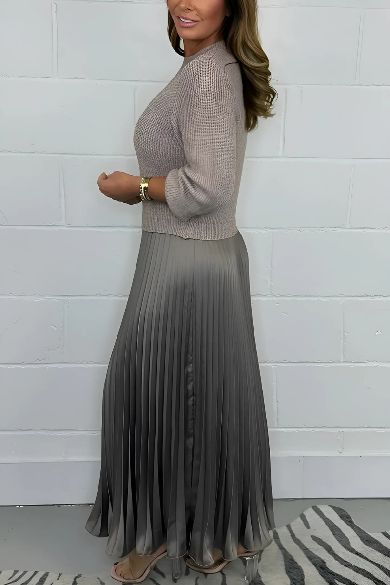 Icone™ PleatedDress: Långärmad Topp Med Elegant Plisserad Nederkant Klänning