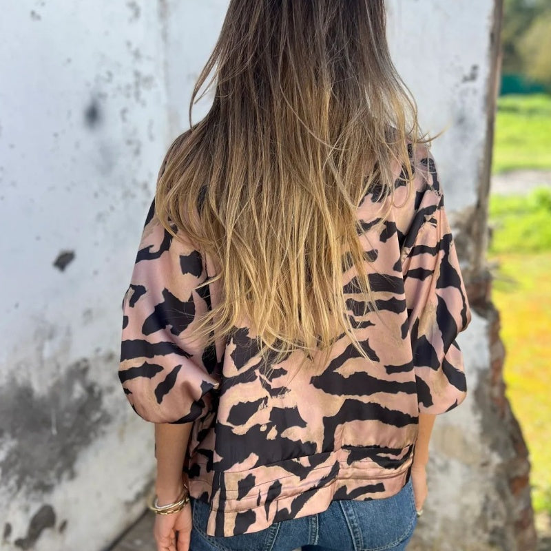 Icone™ ZebraJacket: Elegant Stilren Zebramönster Jacka